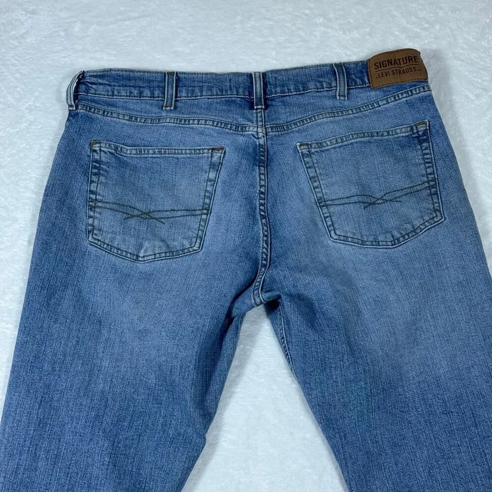 Signature by Levi Strauss Men's W36 L30 Blue Denim Jeans Bootcut Workwear Casual